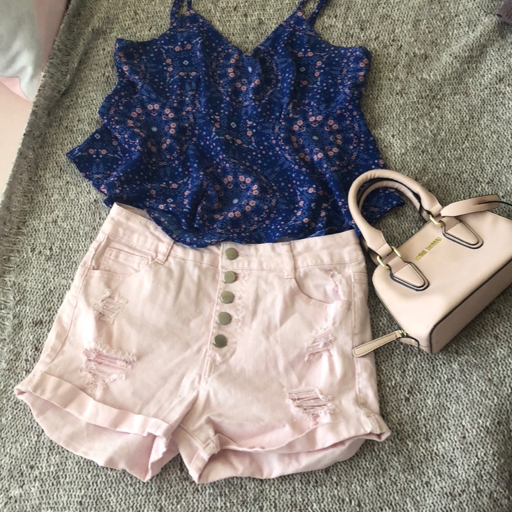 Refuge 🎀 high waisted light pink shorts